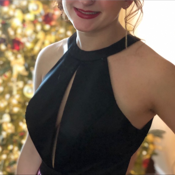 Beautiful prom gown - Picture 2 of 4